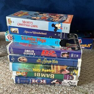 Set of 8 kids movies vhs lot